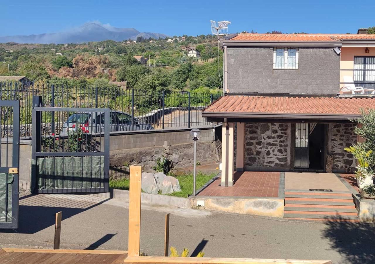 Peri Peri Etna Guest House Montargano Exterior photo