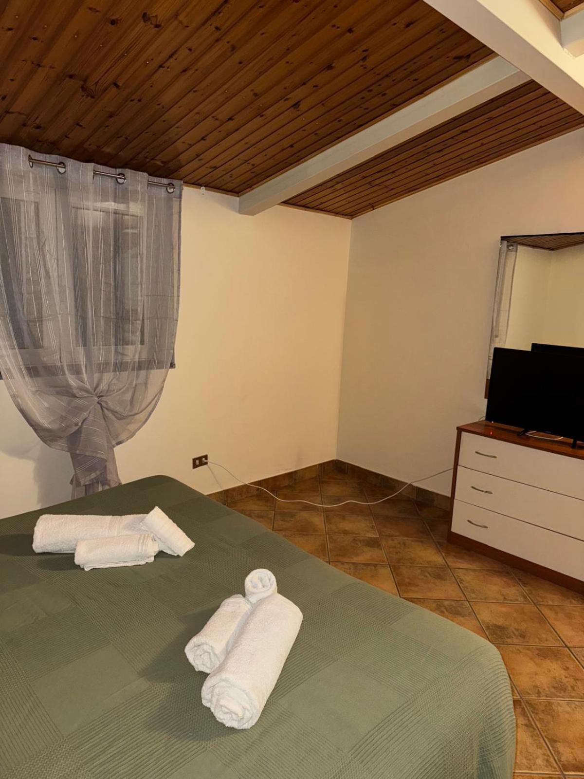 Peri Peri Etna Guest House Montargano Exterior photo