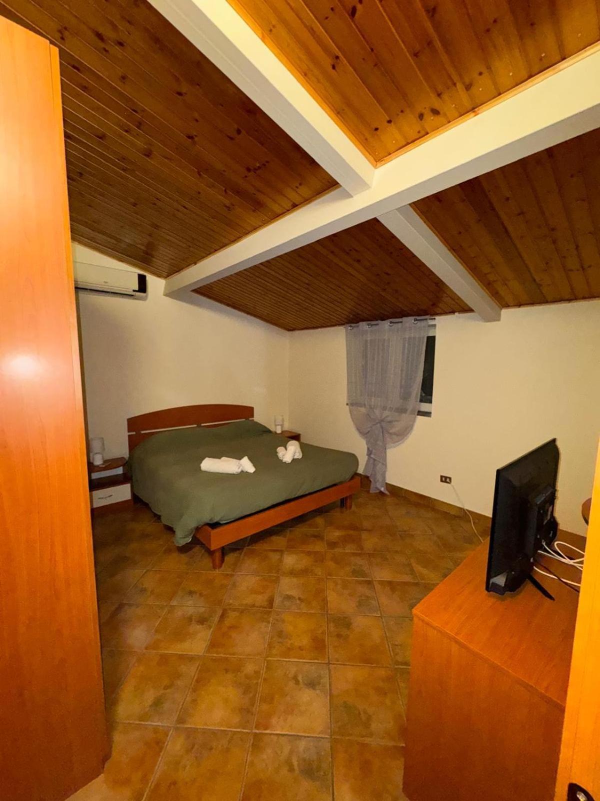 Peri Peri Etna Guest House Montargano Exterior photo